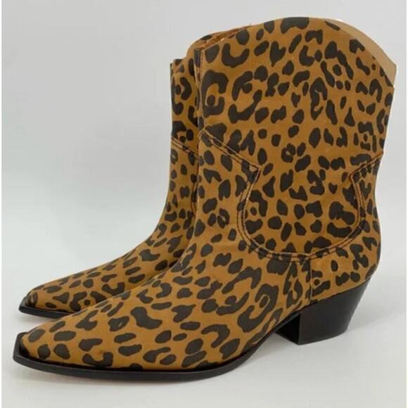 Schutz Tessie Boots  Heeled Nubuck Animal Print NEW 8.5 - Picture 1 of 7
